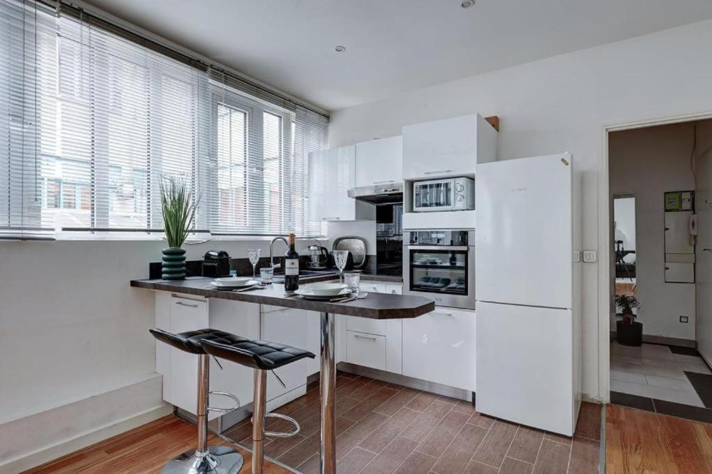Apartment Bluestay 650 - Superb In Paris