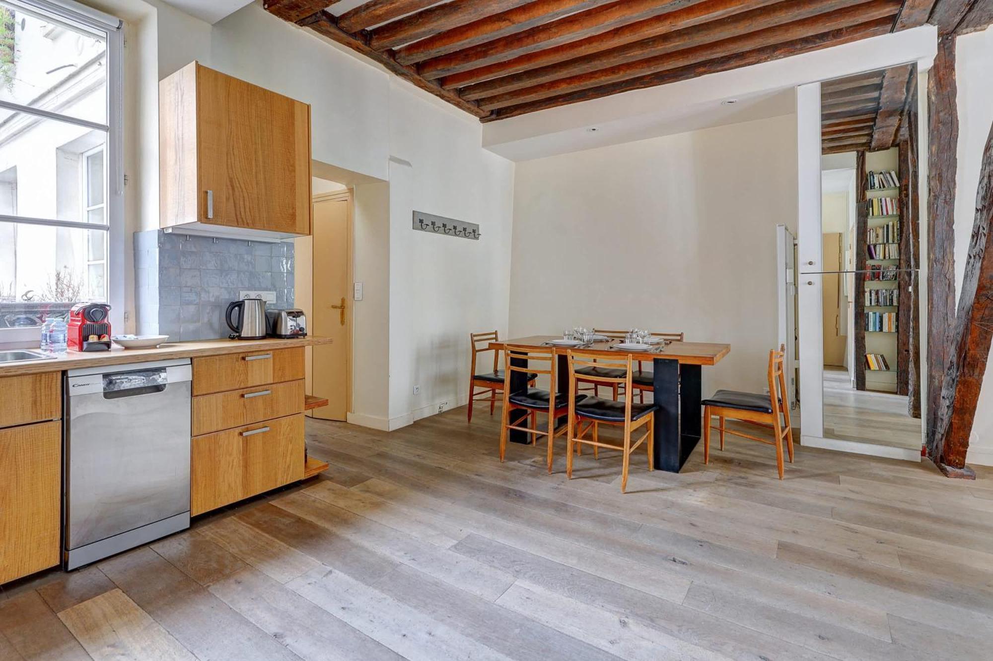 Apartment Bm-splendeur Et Espace Au Coeur Du Marais Paris