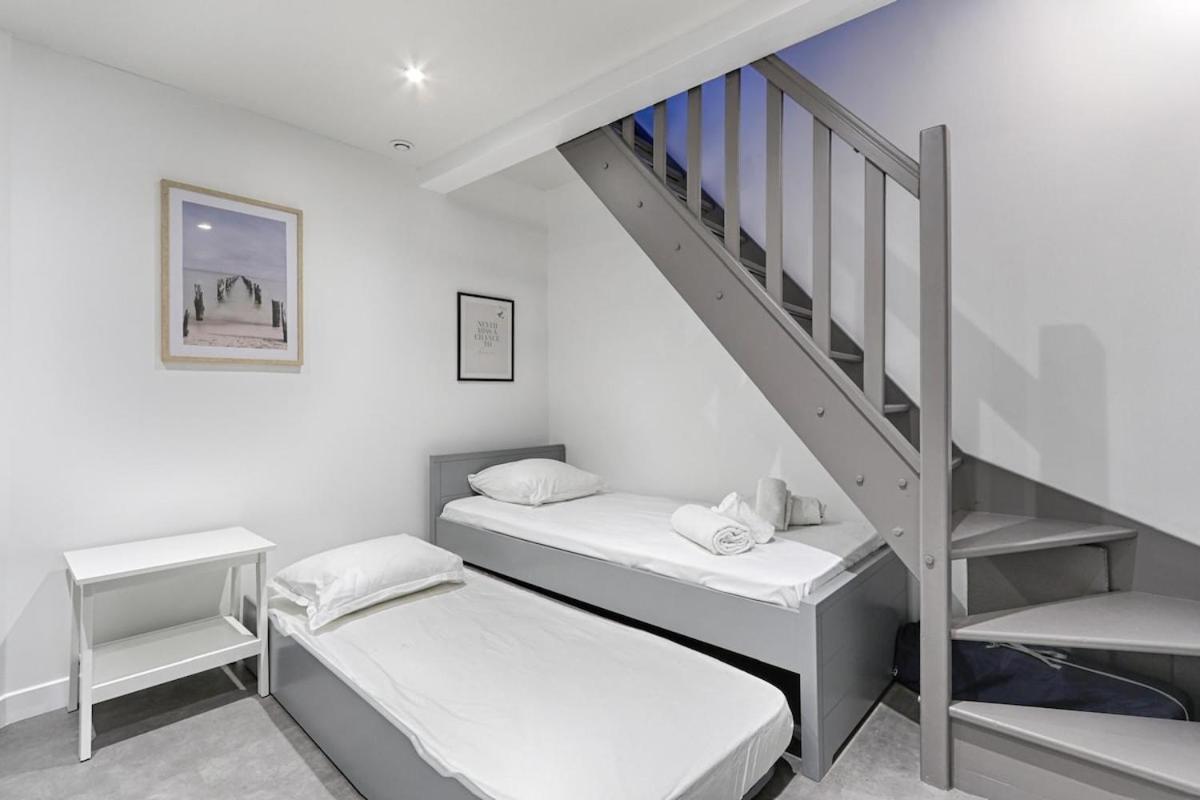 Charming 1br In Batignolles Apartment