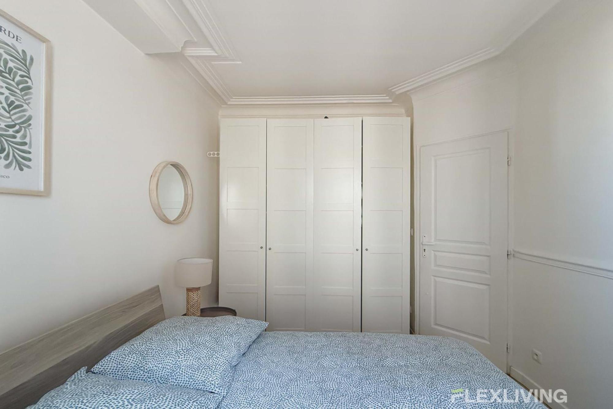 Flexliving - One-bedroom - Caplat Apartment *