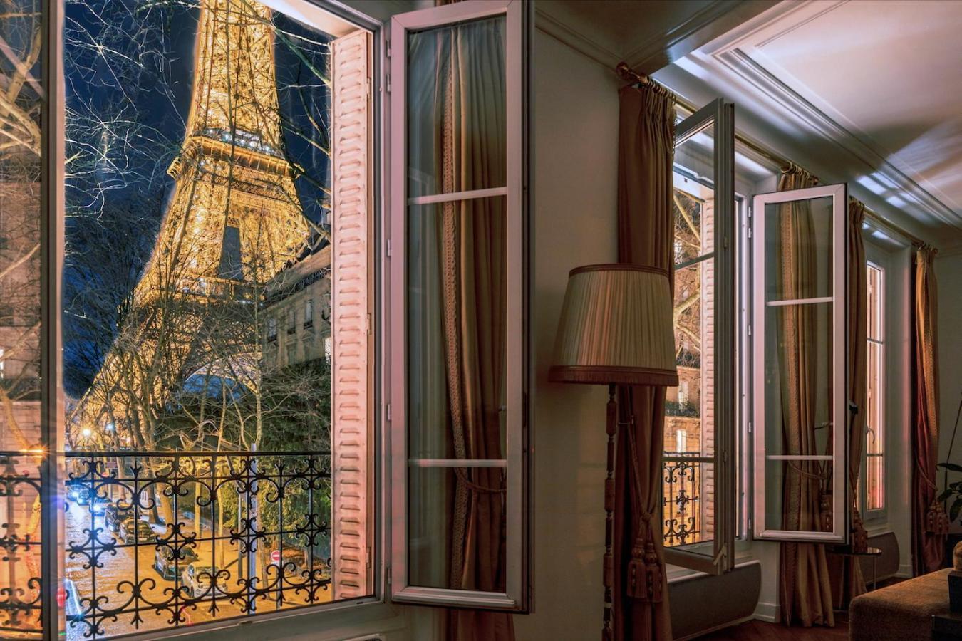 Apartment Charming French Style With Eiffel Tower View Prime Location Near Attractions