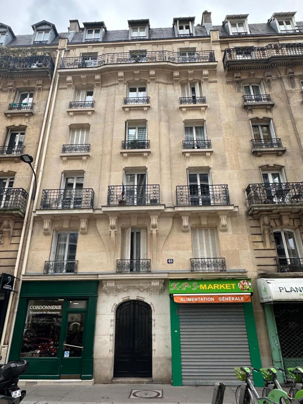 Apartment Superbe 2p Renove A Neuf, 15, Proche De Paris