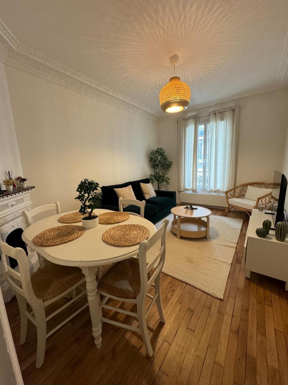 Superbe 2p Renove A Neuf, 15, Proche De Apartment