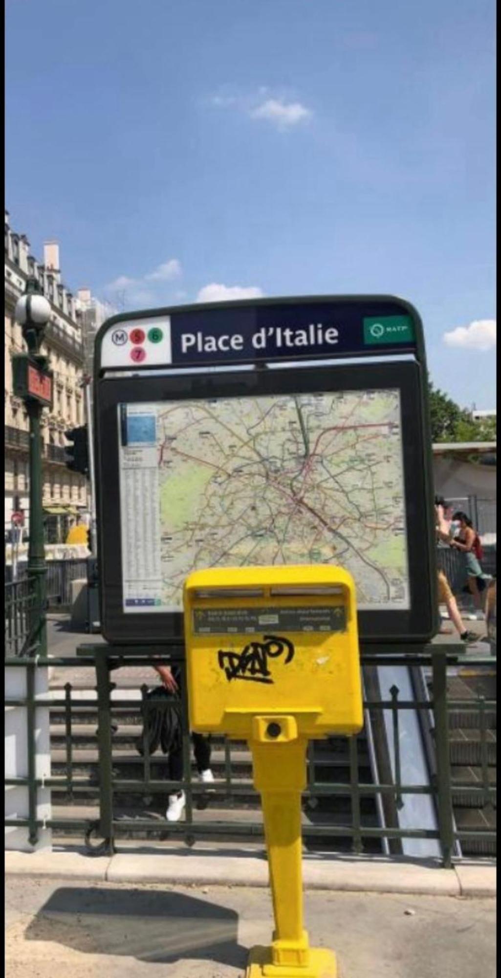 Mon * Paris