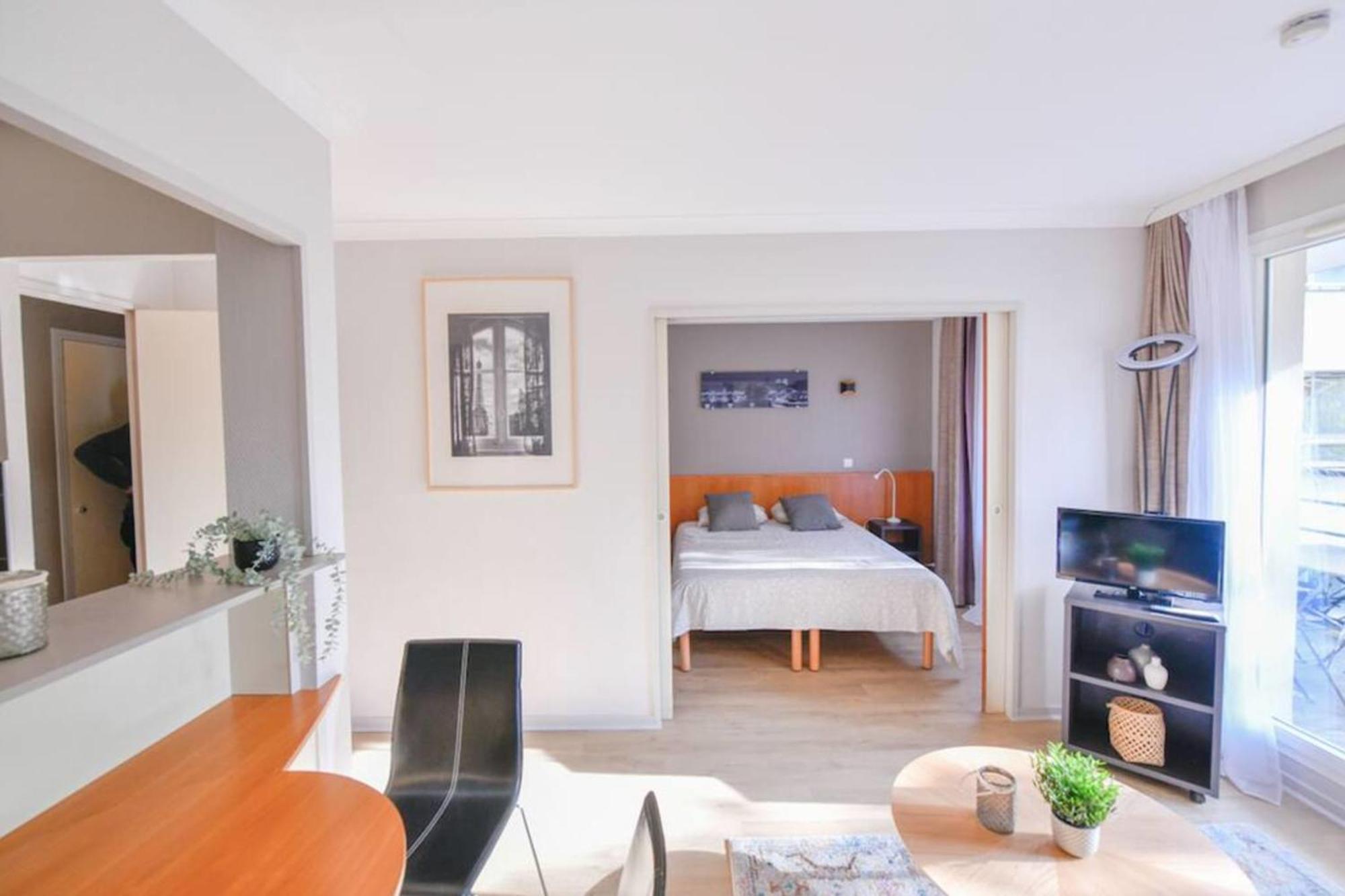 Apartment Cosy With Balcony Near Buttes Chaumont