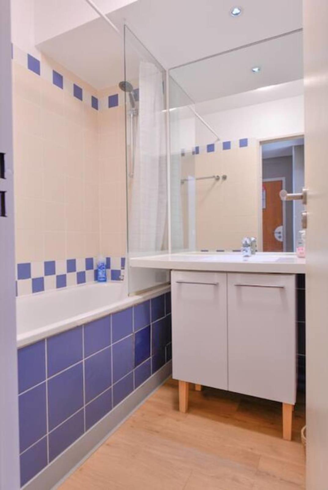 Cosy With Balcony Near Buttes Chaumont * Paris
