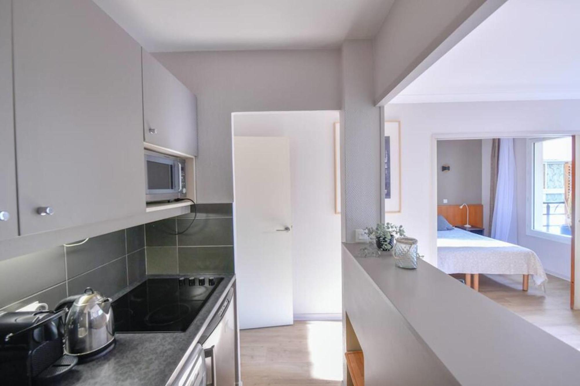 Apartment Cosy With Balcony Near Buttes Chaumont Paris