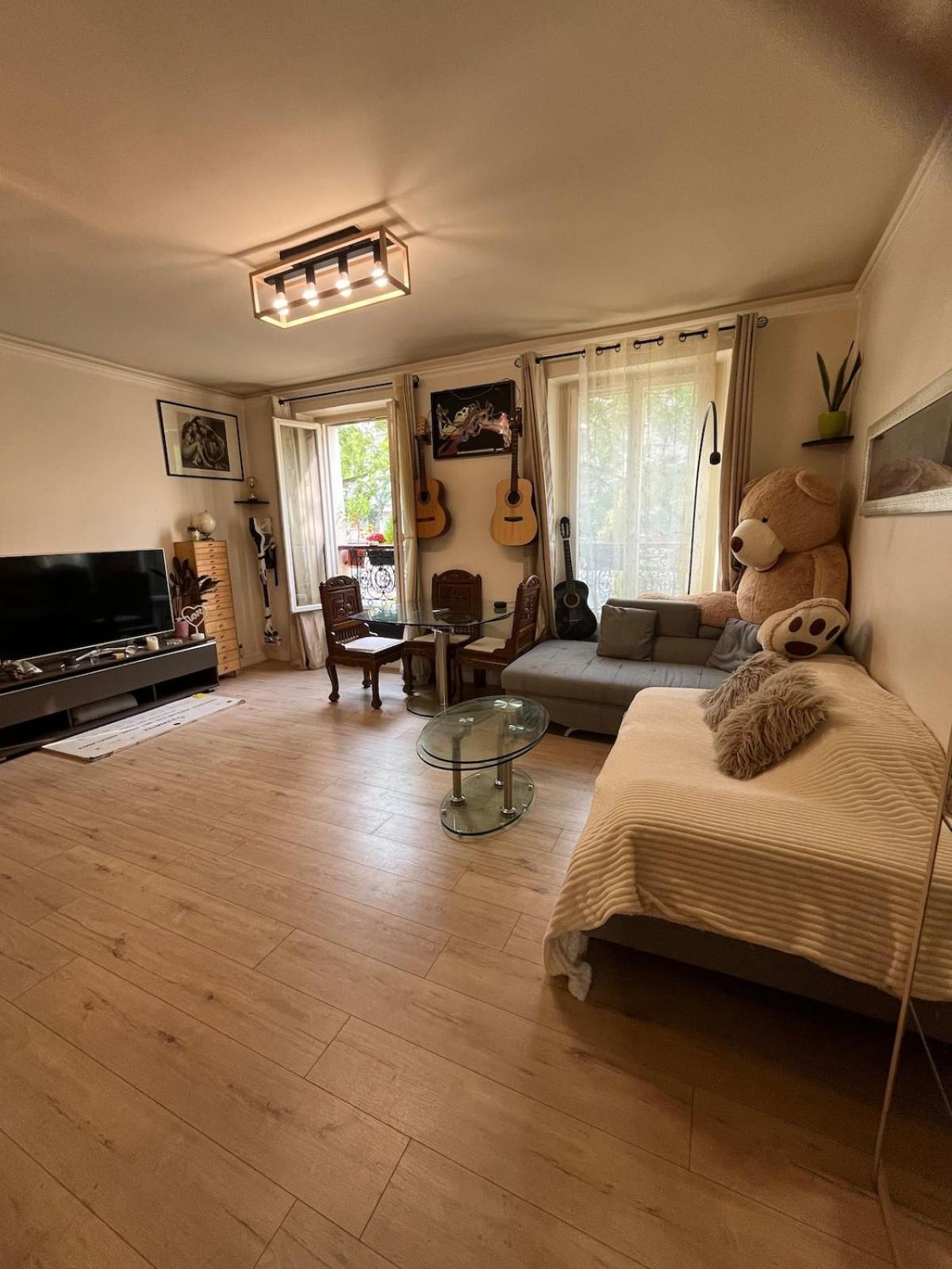 Apartment Beautiful 3-room, Porte Saint-cloud, Paris