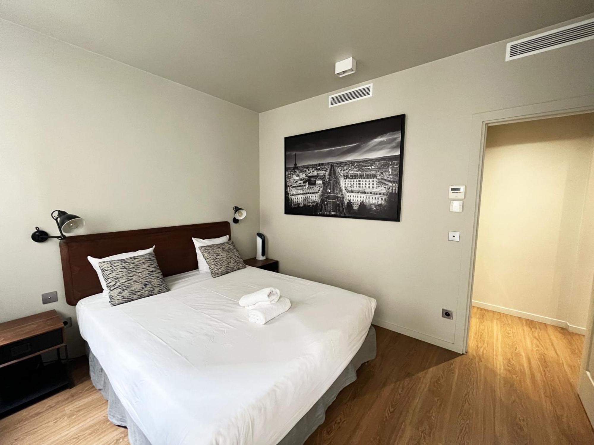 Urban Flat 78 - 3 Bedroom Republique Appartement *