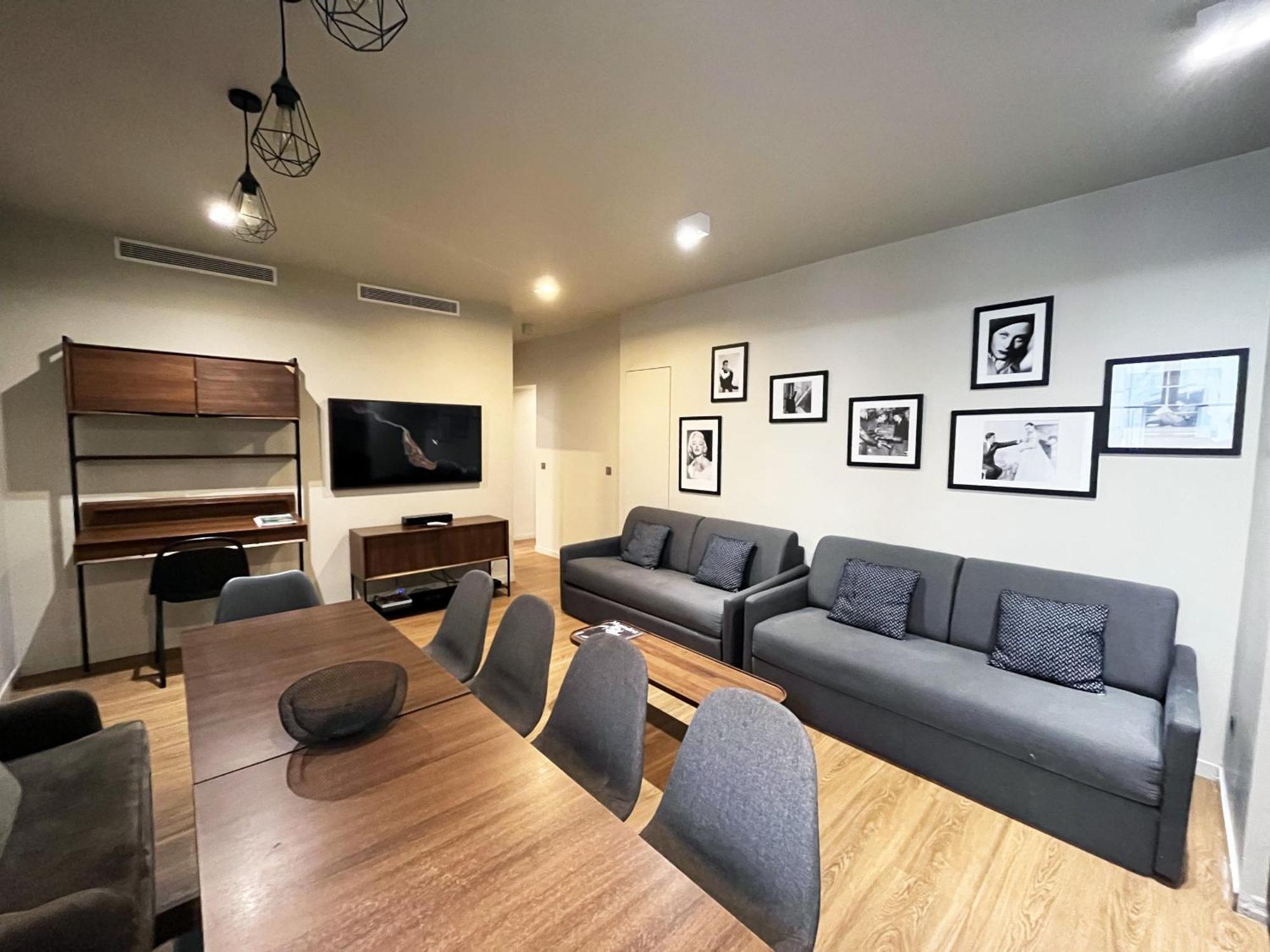 Urban Flat 78 - 3 Bedroom Republique Appartement Paris