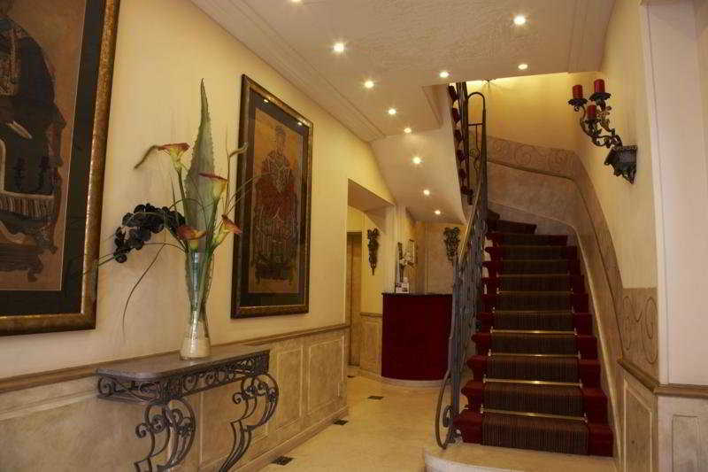Royal Saint Germain Paris