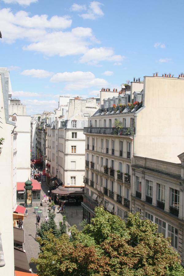 Apartment Lumineux Avec Balcon Au Coeur De Paris
