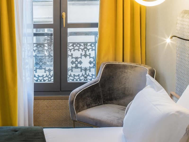 Handsome Hotel