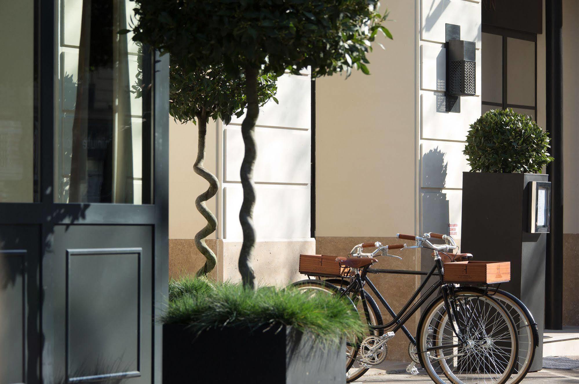 La Haussmann Hotel 4*