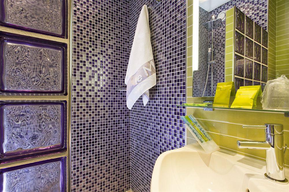 Wyld Saint Germain Ex Moderne Saint Germain Paris