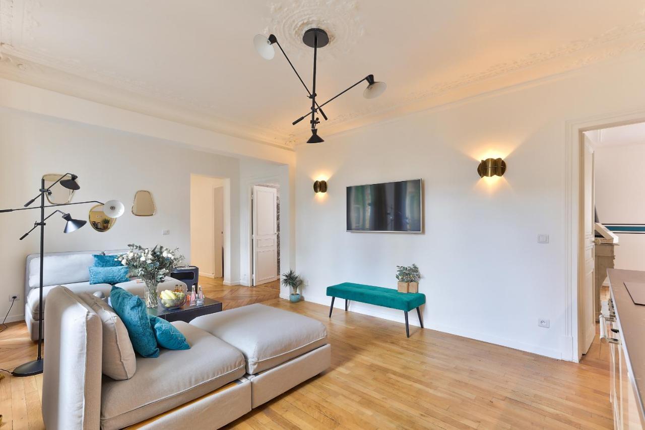 99 - Urban Fabulous 6 Bedrooms Appartement *