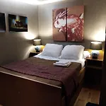 Paris Interiors Rentals - Le Marais Pompidou Center