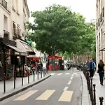 Marais Lovely