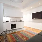 Large Flat At 2 Steps From The Eiffel Tower
