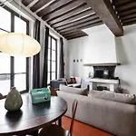 Parisian Apartment With Terrace In Saint Michel-Notre Dame