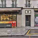 Pretty Mezzanine Studio In The Heart Of Paris