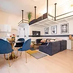 Luxury loft in Champs Elysées