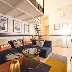Luxury loft in Champs Elysées