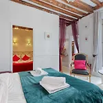 Parisian Cocoon 1Bdr Flat - Prime Loc Le Marais