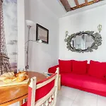 Parisian Cocoon 1Bdr Flat - Prime Loc Le Marais
