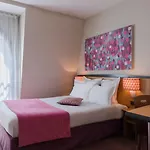 Hotel Paris Louis Blanc