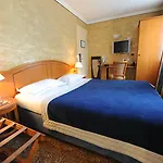 Hotel Du Vieux Saule