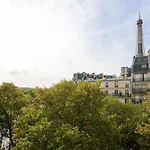 Bright Accommodation For 4 Near The Eiffel Tower