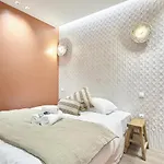 Residence Le Marais Beaubourg By Studio Prestige