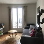 Charming Apartment In Montmartre
