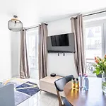 143 - Urban Charming Flat In Center Of Paris