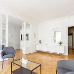 Luxury Living In Passy