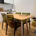 Cozy Studio In Center Paris