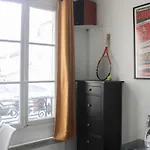 Charming Studio In The 8Eme