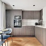 Brand New Modern Studio In Central Paris - 2P - B1