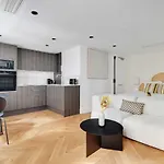 Brand New Modern Studio In Central Paris - 2P - B1