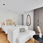 Brand New Modern Studio In Central Paris - 2P - B1