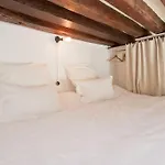 Authentic Apartment Marais