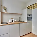 Sublime Studio Beaubourg By Studio Prestige