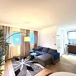 Big Apartment Eiffel Tower View