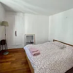 Appartement Proche Arc Triomphe / Champs Elysees