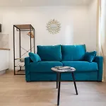 Cosy Apartment In Paris