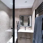 Bel Appartement Neuf Dans Le 9Eme Arrondissement