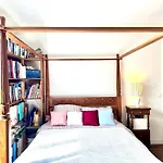 Paris 2 Bedrooms Chic Apartment 18Th District