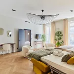 Apartement Place Vendome By Studioprestige