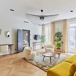 Apartement Place Vendome By Studioprestige